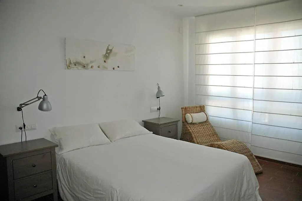 Villa With Pool, 200M From Beach Cala Blanca  Сasa de vacaciones Cala Blanca (Menorca)